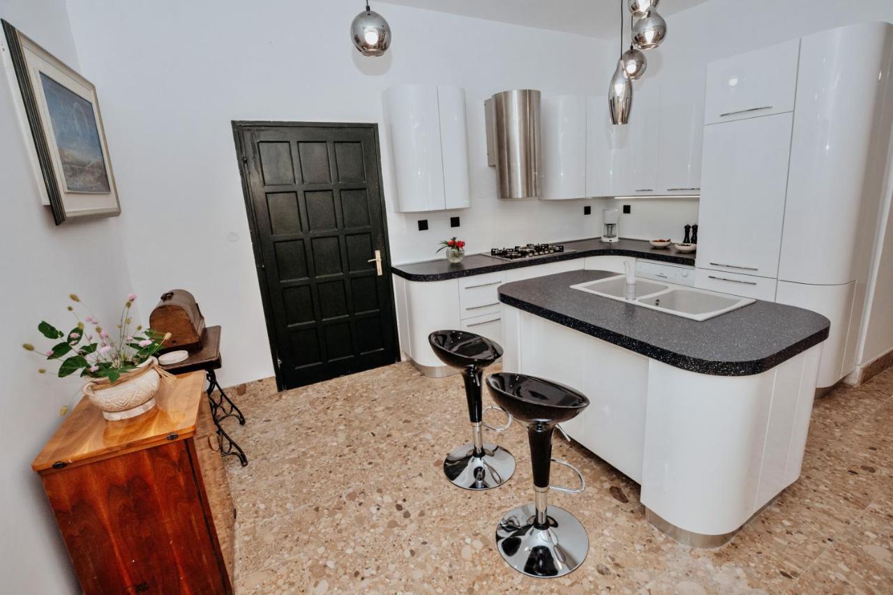 Apartment Ana Preko