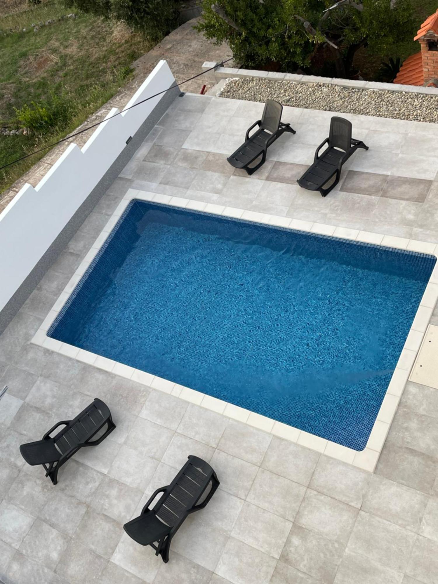 Apartment Ana Preko