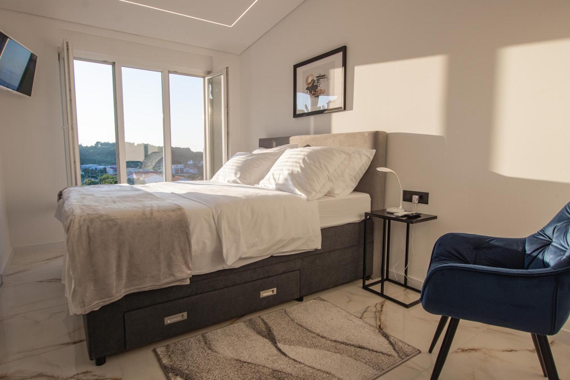 Apartment Ana *