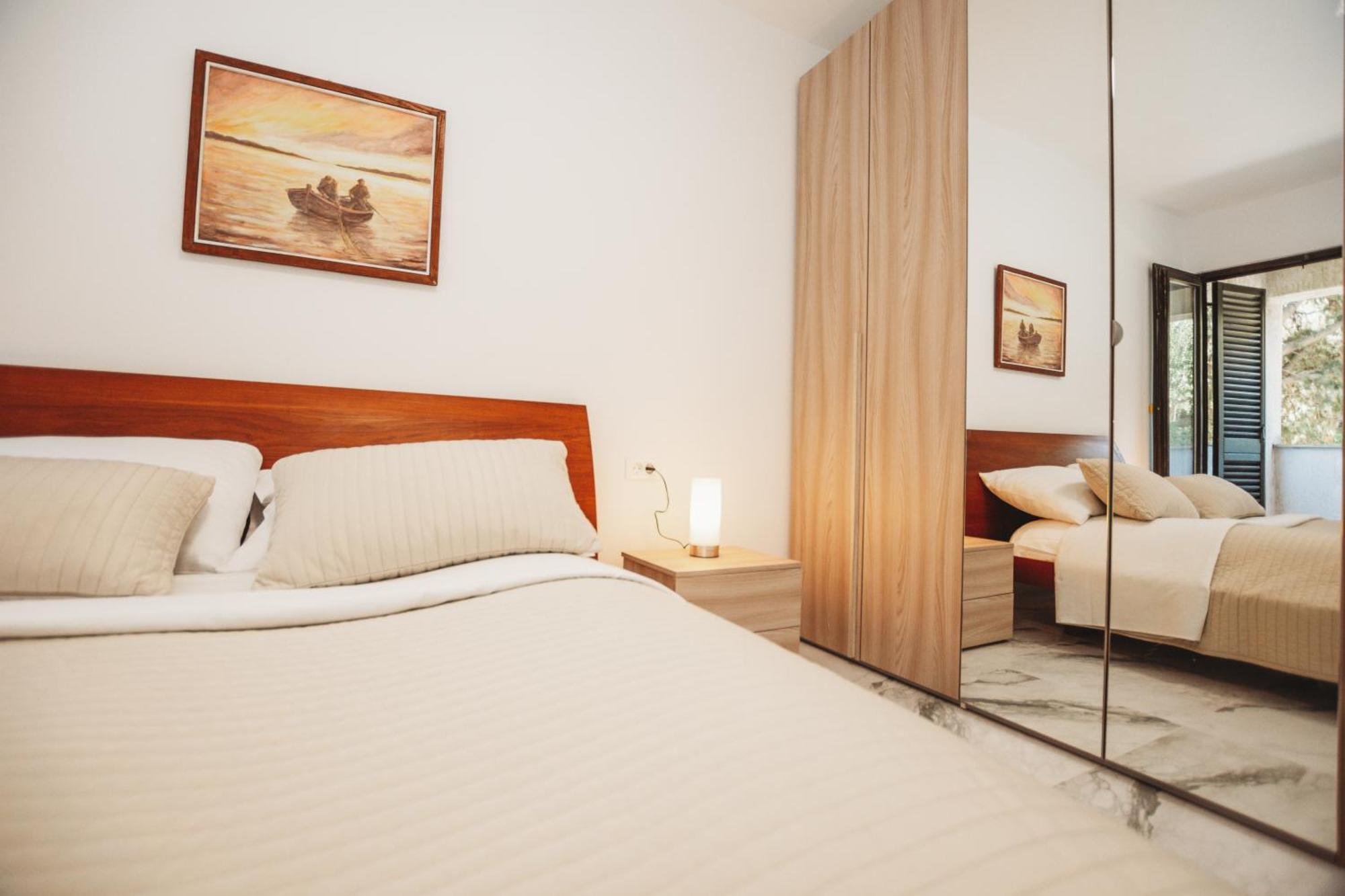 Ana Apartment *
